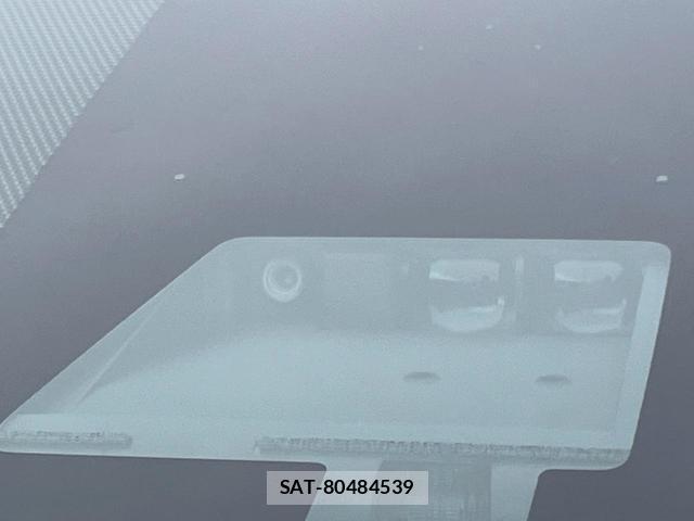Toyota AQUA 2017-11 8872579-4