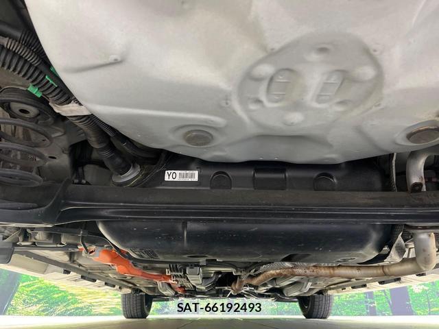Toyota AQUA 2016-07 8872583-19