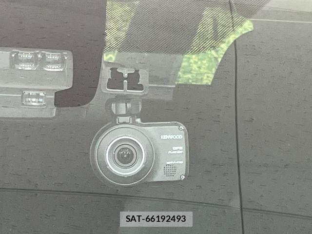 Toyota AQUA 2016-07 8872583-6