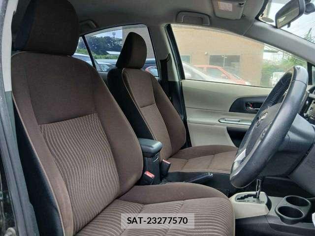 Toyota AQUA 2012-06 8872622-11
