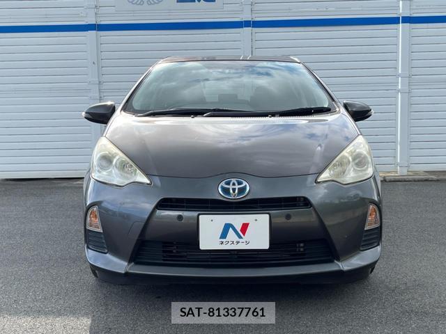 Toyota AQUA 2013-09 8872649-13