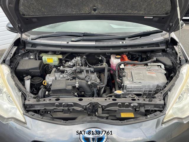 Toyota AQUA 2013-09 8872649-17