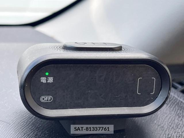 Toyota AQUA 2013-09 8872649-5