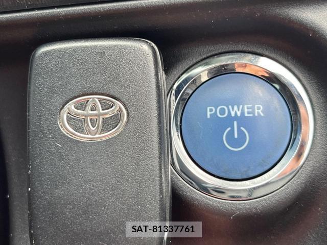 Toyota AQUA 2013-09 8872649-6