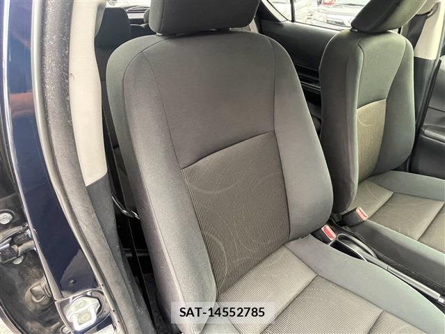 Toyota AQUA 2017-03 8872662-11