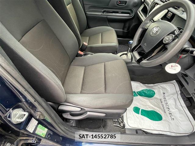 Toyota AQUA 2017-03 8872662-13