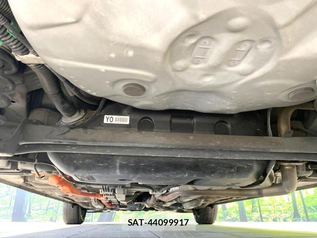 Toyota AQUA 2014-02 8872667-18