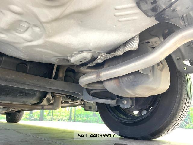 Toyota AQUA 2014-02 8872667-19