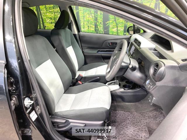 Toyota AQUA 2014-02 8872667-7