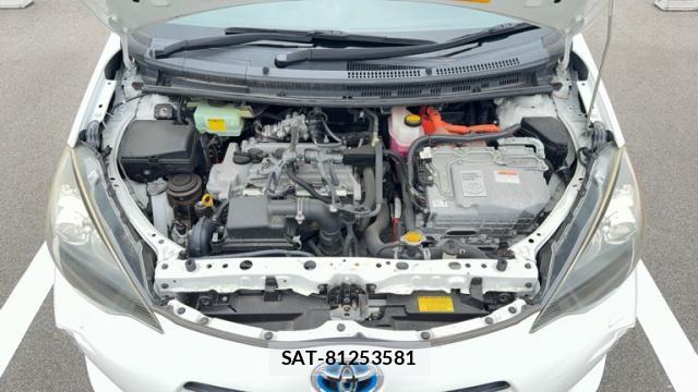 Toyota AQUA 2013-10 8872671-8