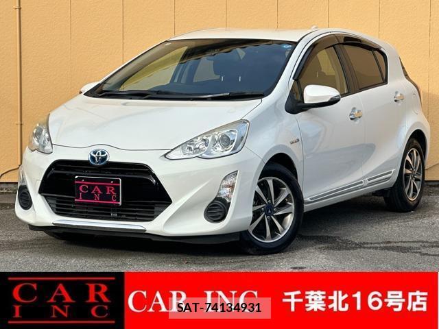Toyota AQUA 2017-02 8872861-0