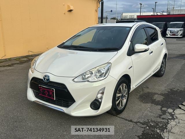 Toyota AQUA 2017-02 8872861-16