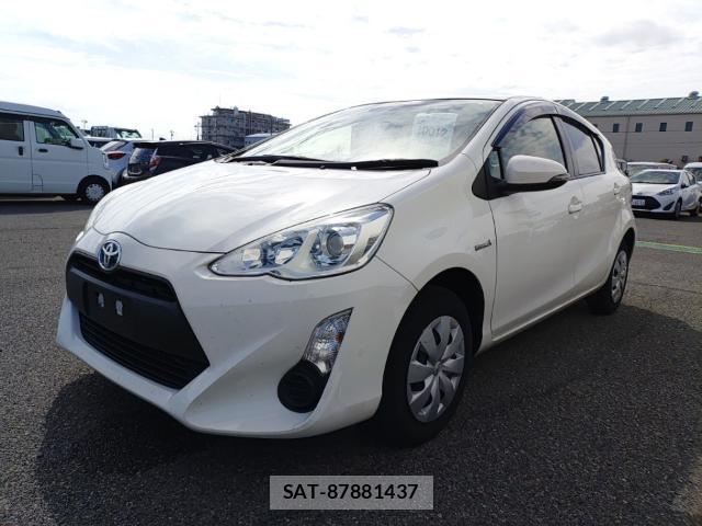 Toyota AQUA 2015-09 8872947-0