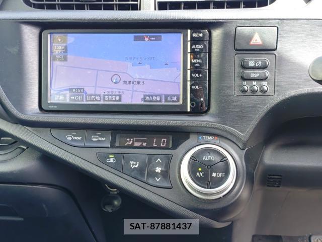 Toyota AQUA 2015-09 8872947-10