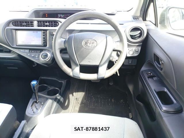 Toyota AQUA 2015-09 8872947-2