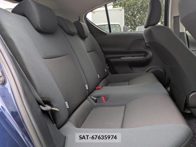 Toyota AQUA 2017-05 8872988-10
