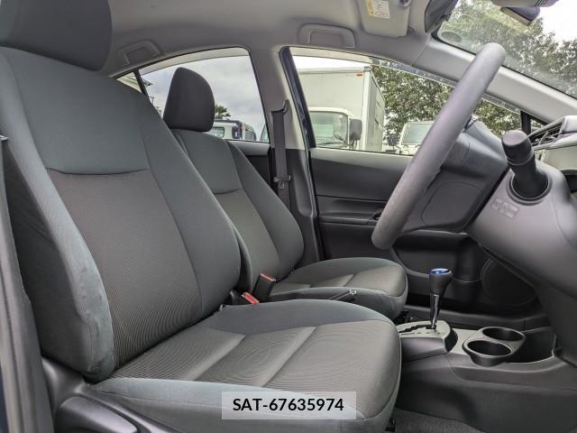 Toyota AQUA 2017-05 8872988-4