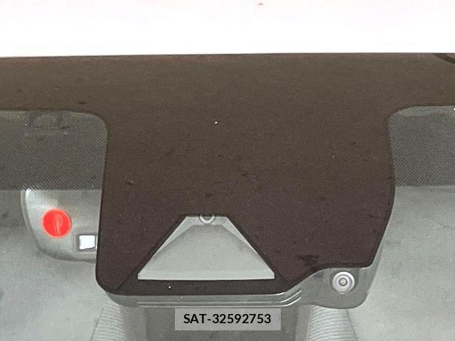 Toyota AQUA 2025-05 8873025-2