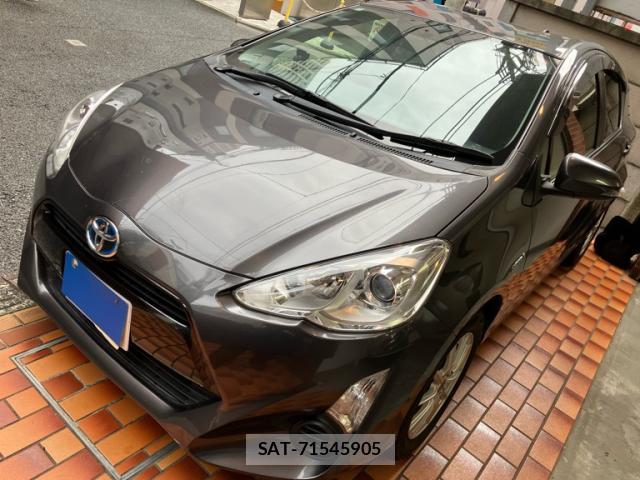 Toyota AQUA 2016-07 8873076-0