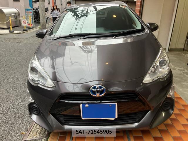 Toyota AQUA 2016-07 8873076-1