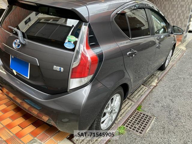 Toyota AQUA 2016-07 8873076-13