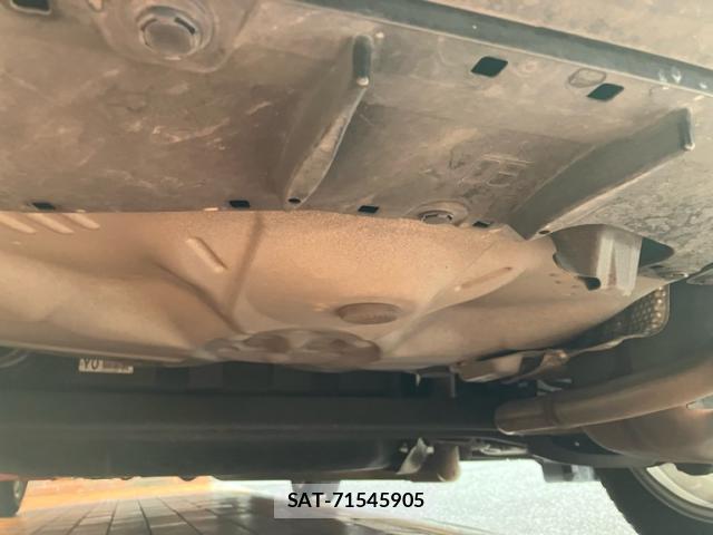 Toyota AQUA 2016-07 8873076-3