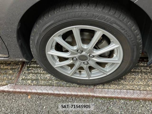 Toyota AQUA 2016-07 8873076-4