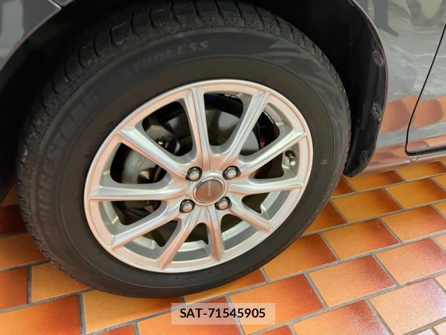 Toyota AQUA 2016-07 8873076-5