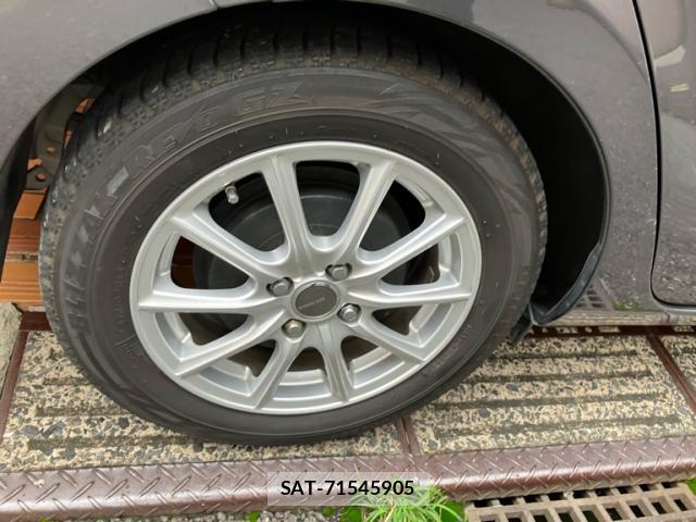 Toyota AQUA 2016-07 8873076-6