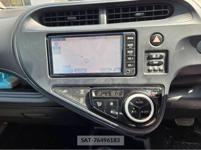 Toyota AQUA 2017-10 8873080-14