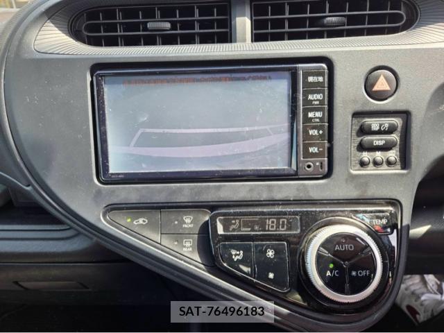 Toyota AQUA 2017-10 8873080-15