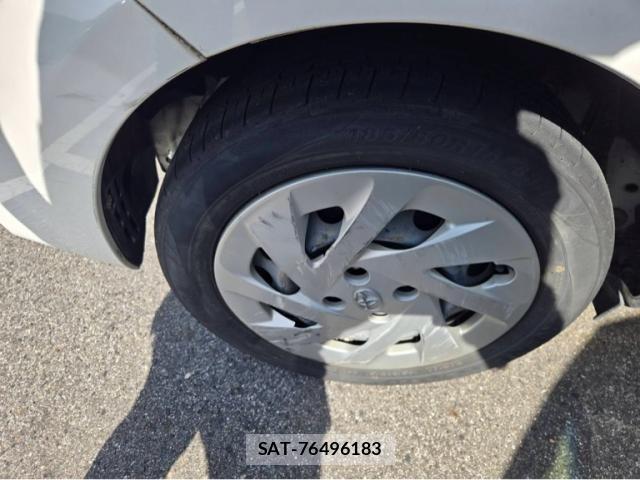 Toyota AQUA 2017-10 8873080-4