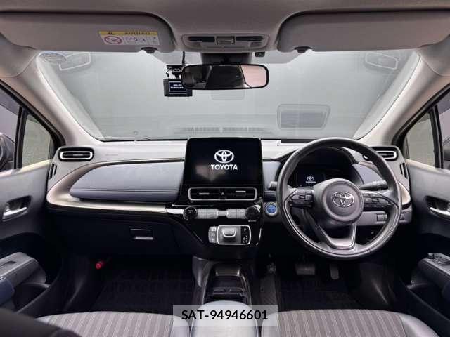 Toyota AQUA 2023-02 8873129-2