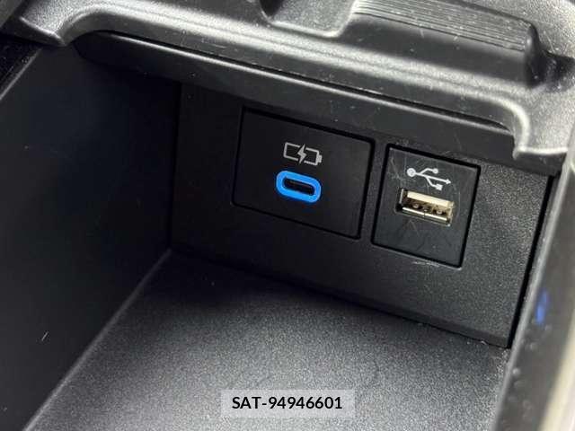 Toyota AQUA 2023-02 8873129-8