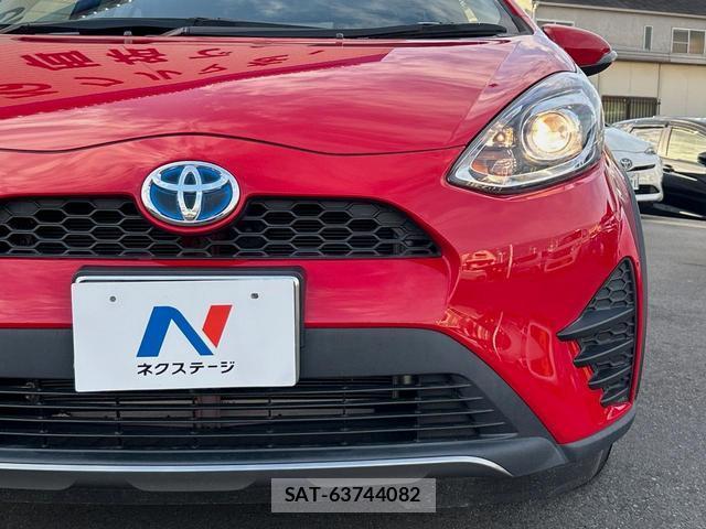 Toyota AQUA 2017-10 8873213-11