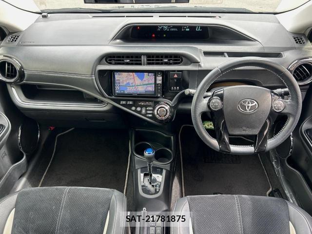 Toyota AQUA 2014-11 8873214-1