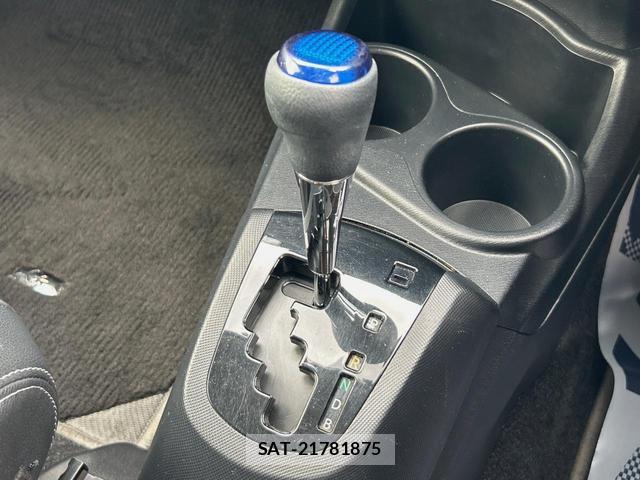Toyota AQUA 2014-11 8873214-19