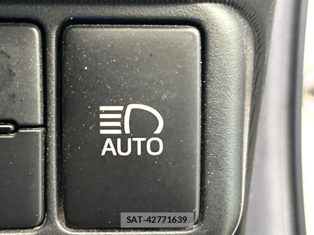 Toyota AQUA 2016-03 8873253-5