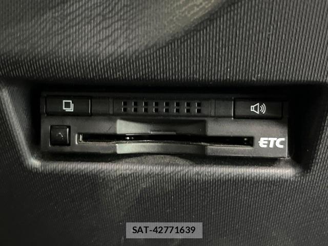 Toyota AQUA 2016-03 8873253-7
