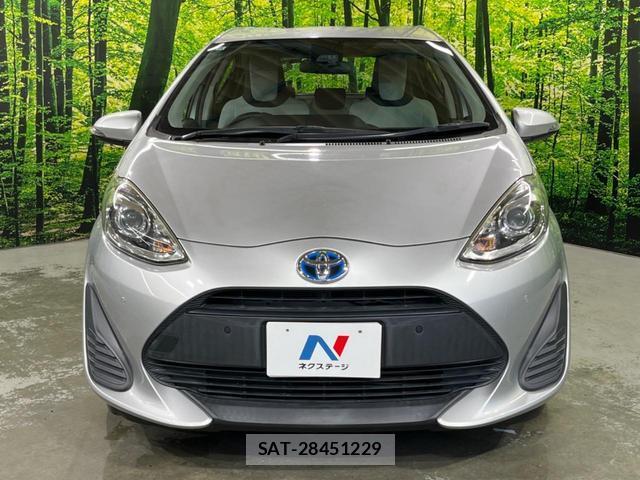 Toyota AQUA 2018-11 8873286-13