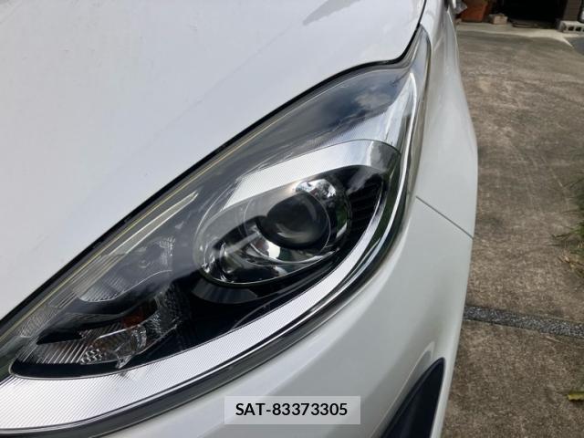 Toyota AQUA 2018-03 8873313-6