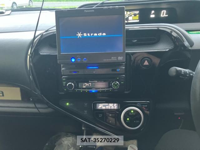 Toyota AQUA 2018-04 8873368-17