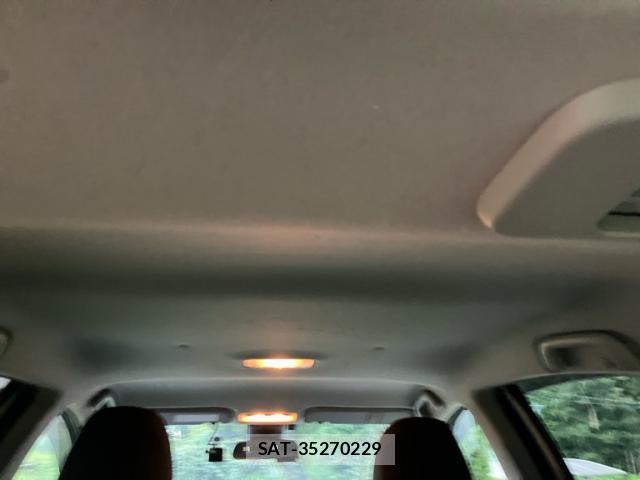 Toyota AQUA 2018-04 8873368-5