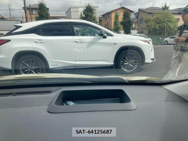 Toyota AQUA 2021-12 8873397-18