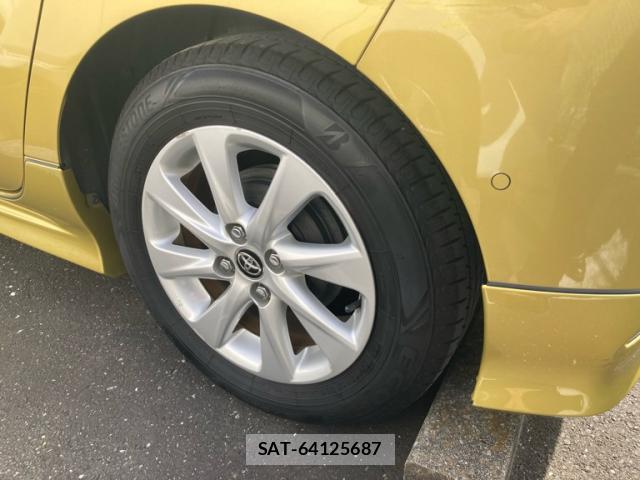 Toyota AQUA 2021-12 8873397-2