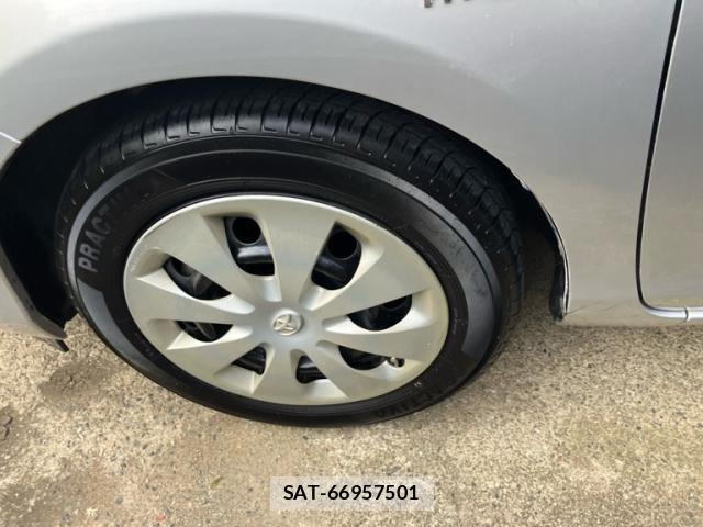 Toyota AQUA 2012-03 8873538-7