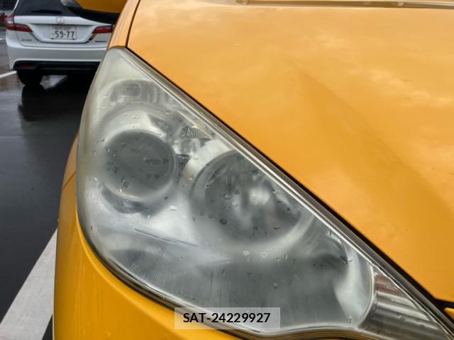Toyota AQUA 2013-07 8873556-12