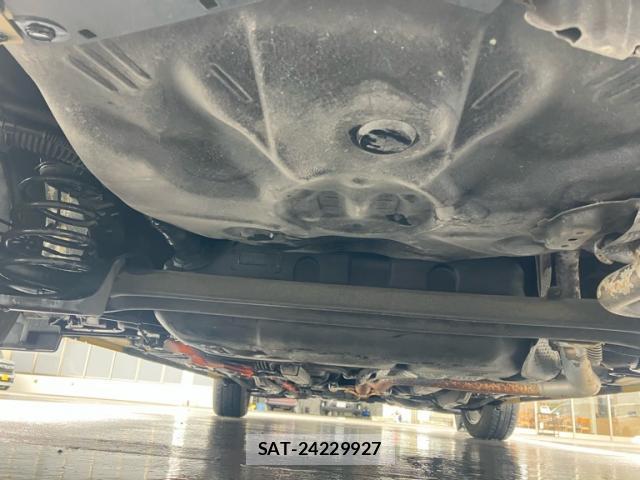 Toyota AQUA 2013-07 8873556-6
