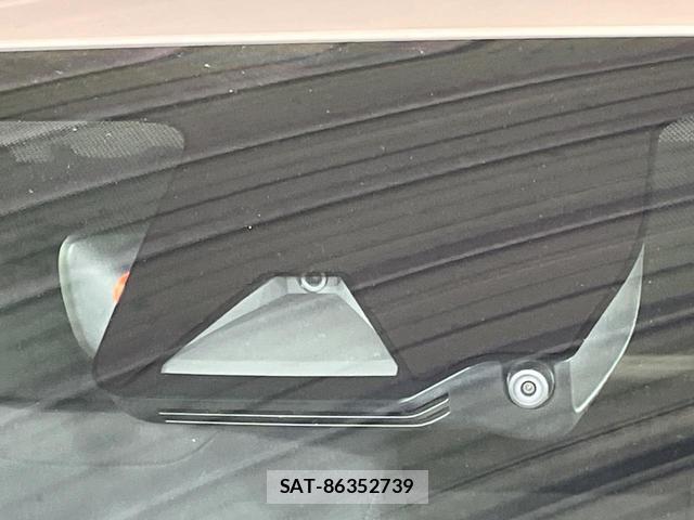 Toyota AQUA 2023-03 8873740-2