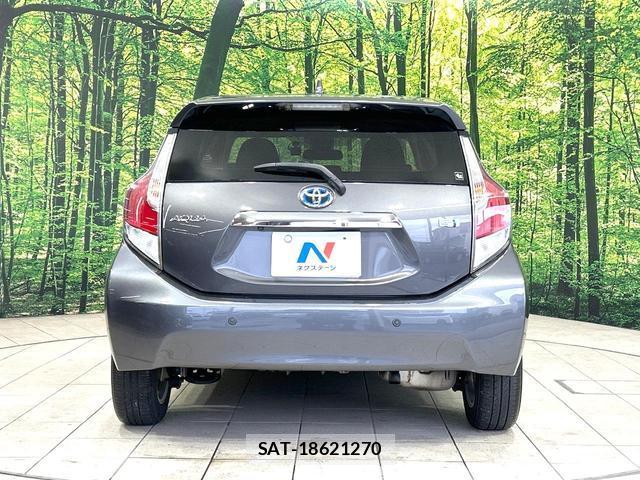 Toyota AQUA 2015-11 8873794-14